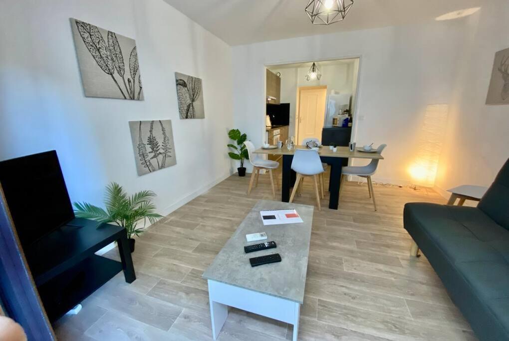Appartement Le Carmen - Terrace - Garage à Nîmes Extérieur photo